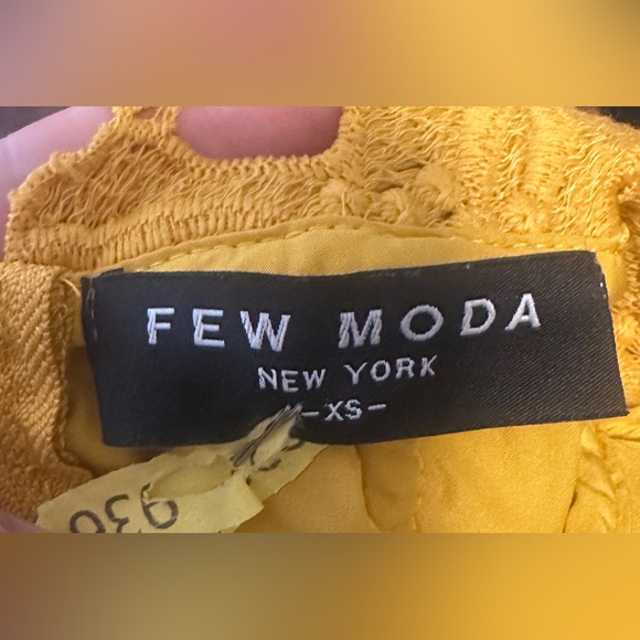 🌟 Few Moda golden yellow sleeveless floral embroidered dress with tie size XS - Picture 4 of 5